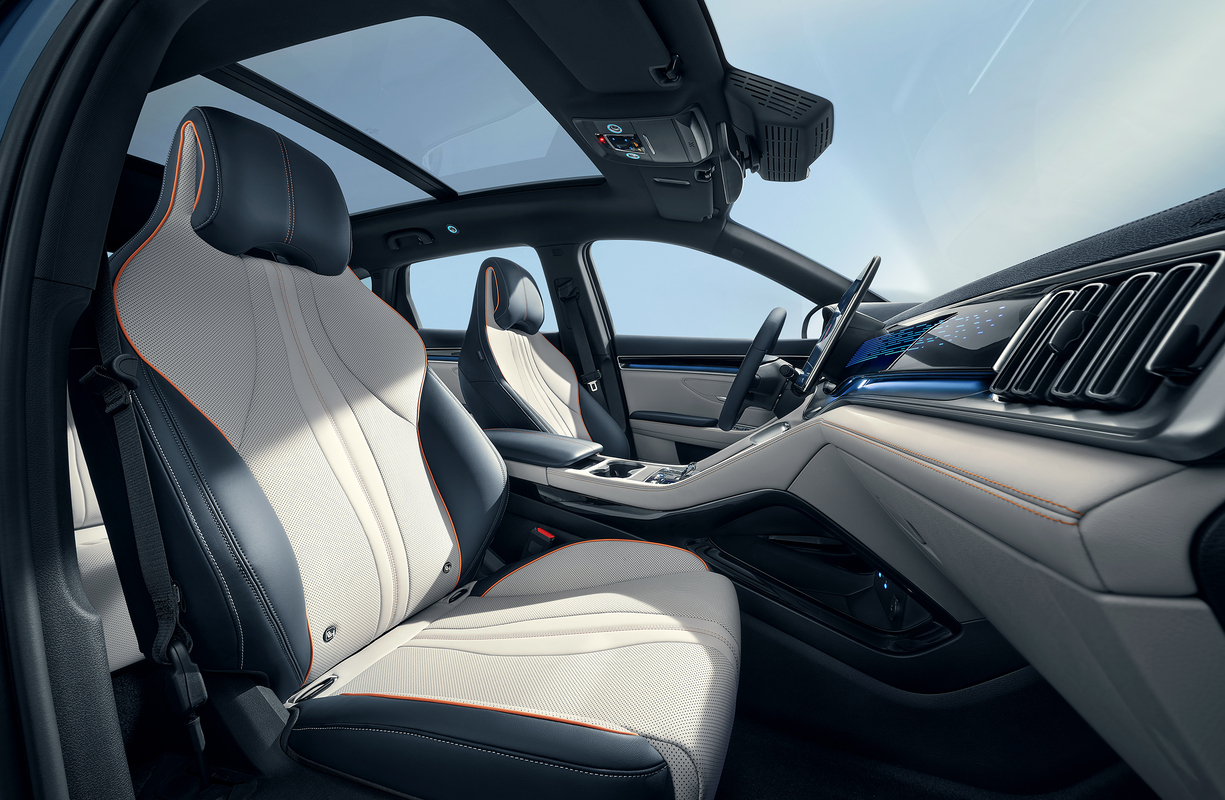 05、SEAL U_LHD_Interior_Floating interior design_download_JPG 2500px (1)