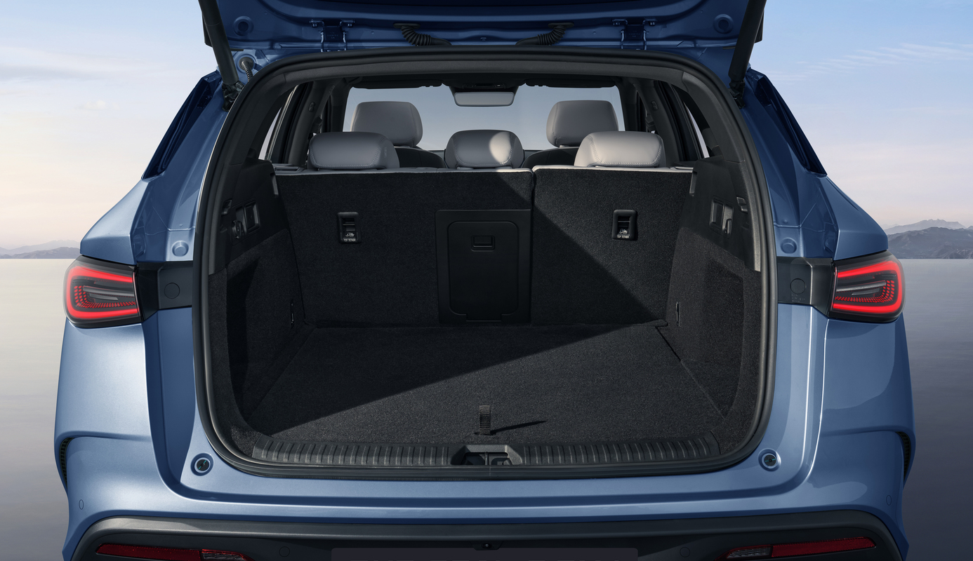 12、SEAL 6-DM-i_LHD_Interior_Trunk space_download_JPG_5000PX_RGB (1)